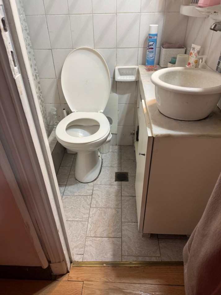 DEPARTAMENTO DE 1 AMBIENTE CON PATIO VENDE O PERMUTA. APTO CREDITO