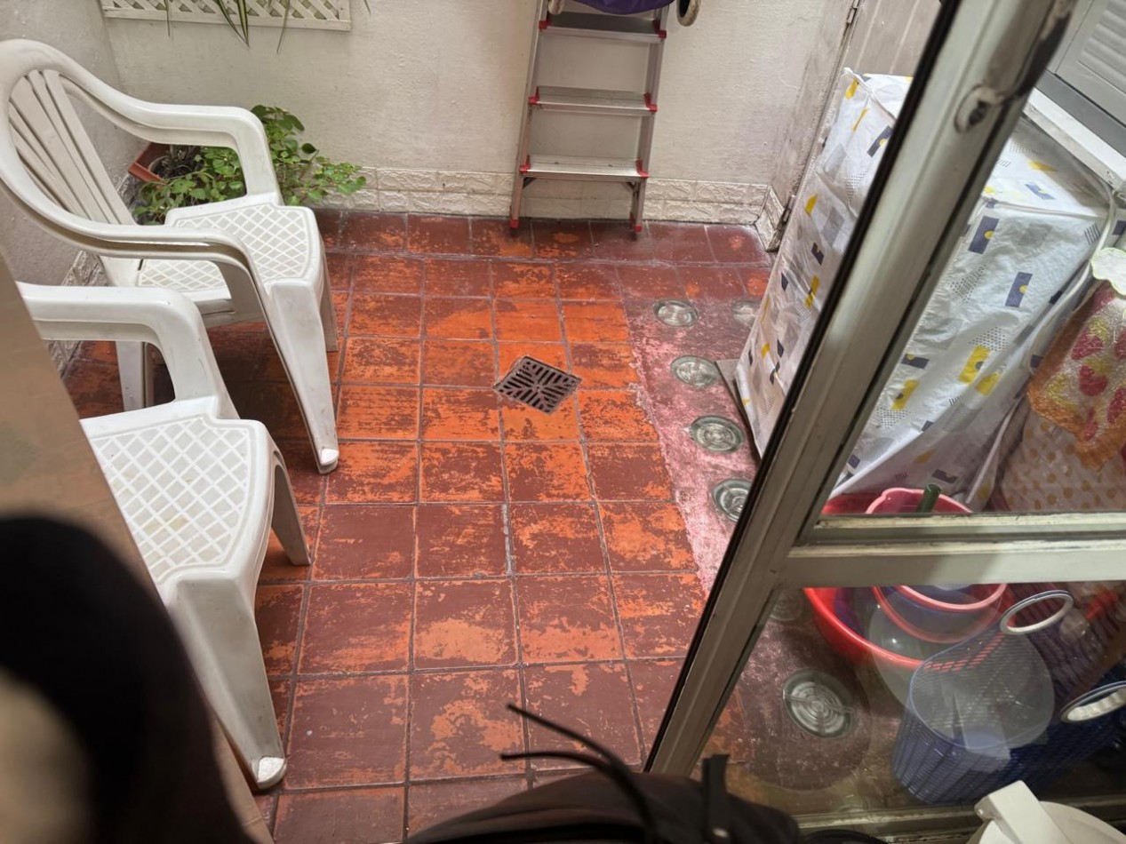 DEPARTAMENTO DE 1 AMBIENTE CON PATIO VENDE O PERMUTA. APTO CREDITO