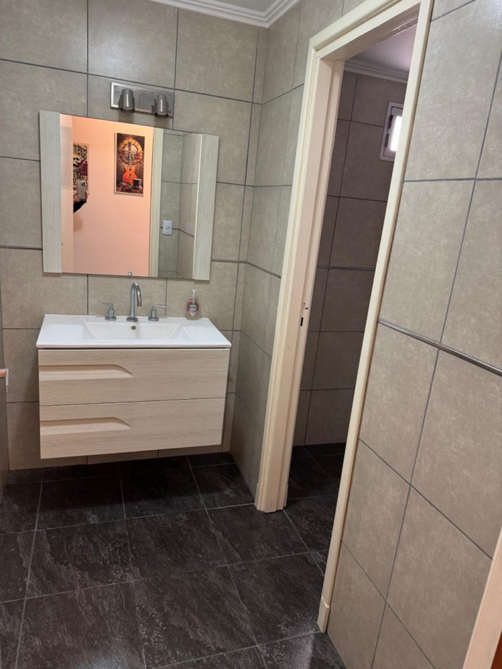 CHALET DE 3 AMBIENTES CON PARQUE, GARAJE Y GALPON.  APTO CREDITO EN COLINAS DE PERALTA RAMOS