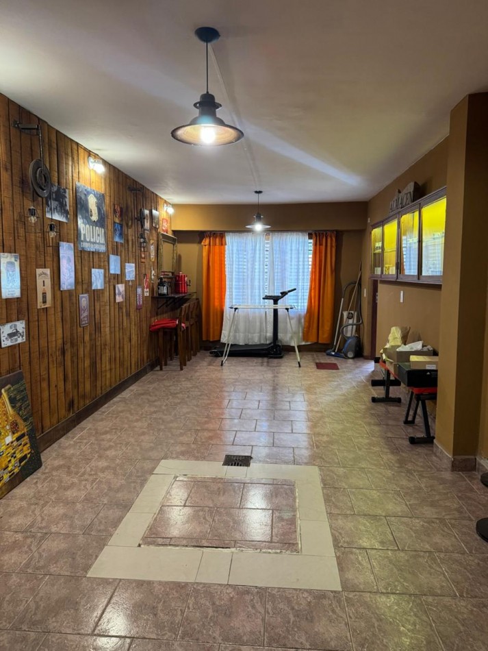 CHALET DE 3 AMBIENTES CON PARQUE, GARAJE Y GALPON.  APTO CREDITO EN COLINAS DE PERALTA RAMOS