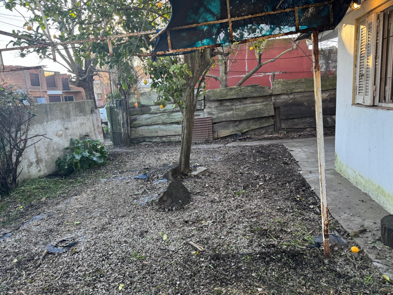 CASA DE 2 AMBIENTES SOBRE LOTE DE 433M2. APTO CREDITO