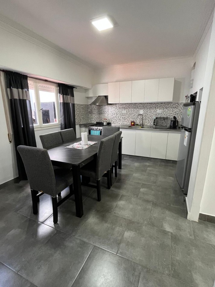 PH 3 AMBIENTES POR PASILLO CON PATIO Y GRAN TERRAZA, TOTALMENTE RECICLADO. APTO CREDITO