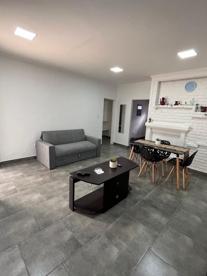 PH 3 AMBIENTES POR PASILLO CON PATIO Y GRAN TERRAZA, TOTALMENTE RECICLADO. APTO CREDITO