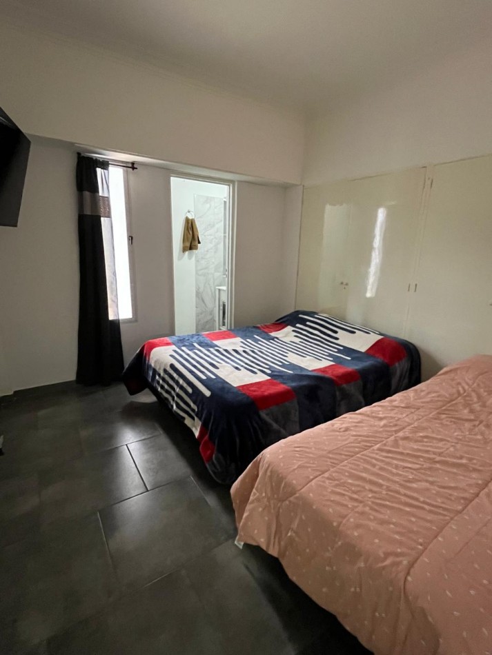 PH 3 AMBIENTES POR PASILLO CON PATIO Y GRAN TERRAZA, TOTALMENTE RECICLADO. APTO CREDITO