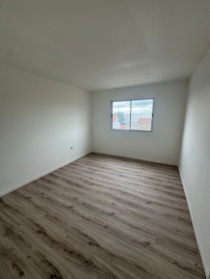PH EN DUPLEX DE 3 AMB A ESTRENAR AL CONTRAFRENTE EN 1ER. PISO POR ESCALERA