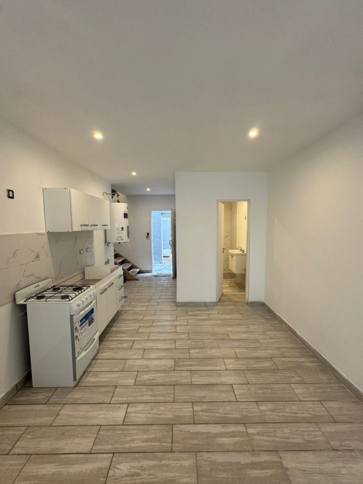 PH EN DUPLEX DE 3 AMB A ESTRENAR AL CONTRAFRENTE EN 1ER. PISO POR ESCALERA