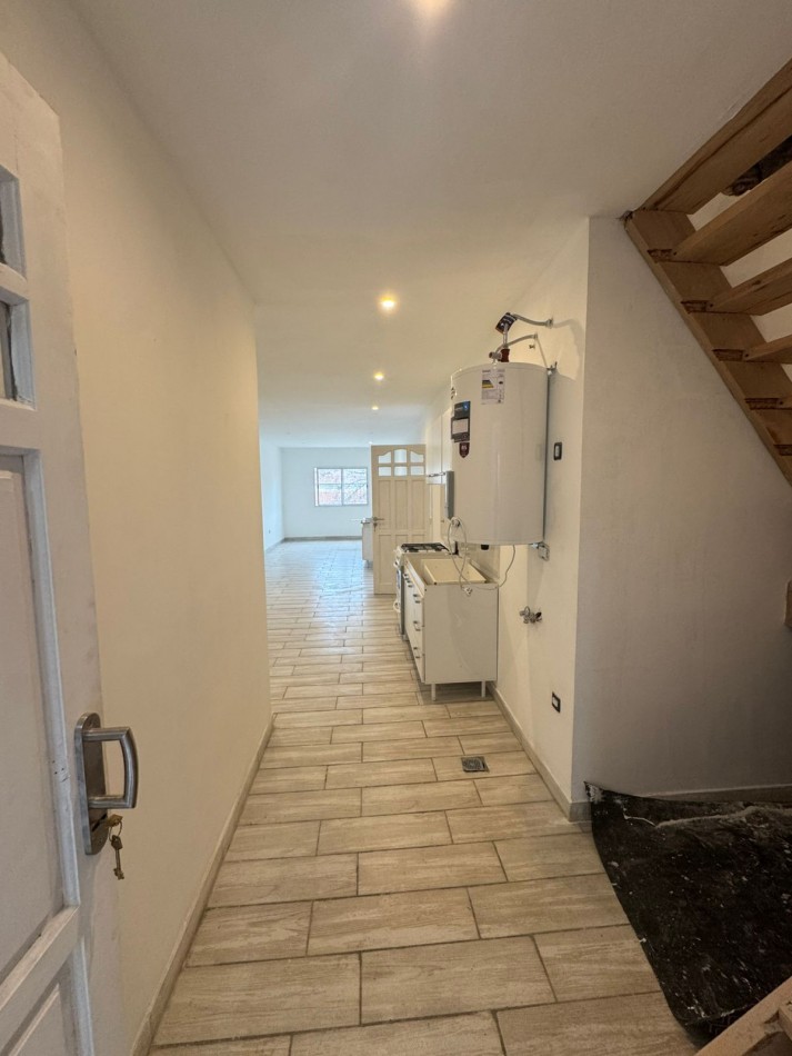 PH EN DUPLEX DE 3 AMB A ESTRENAR AL CONTRAFRENTE EN 1ER. PISO POR ESCALERA