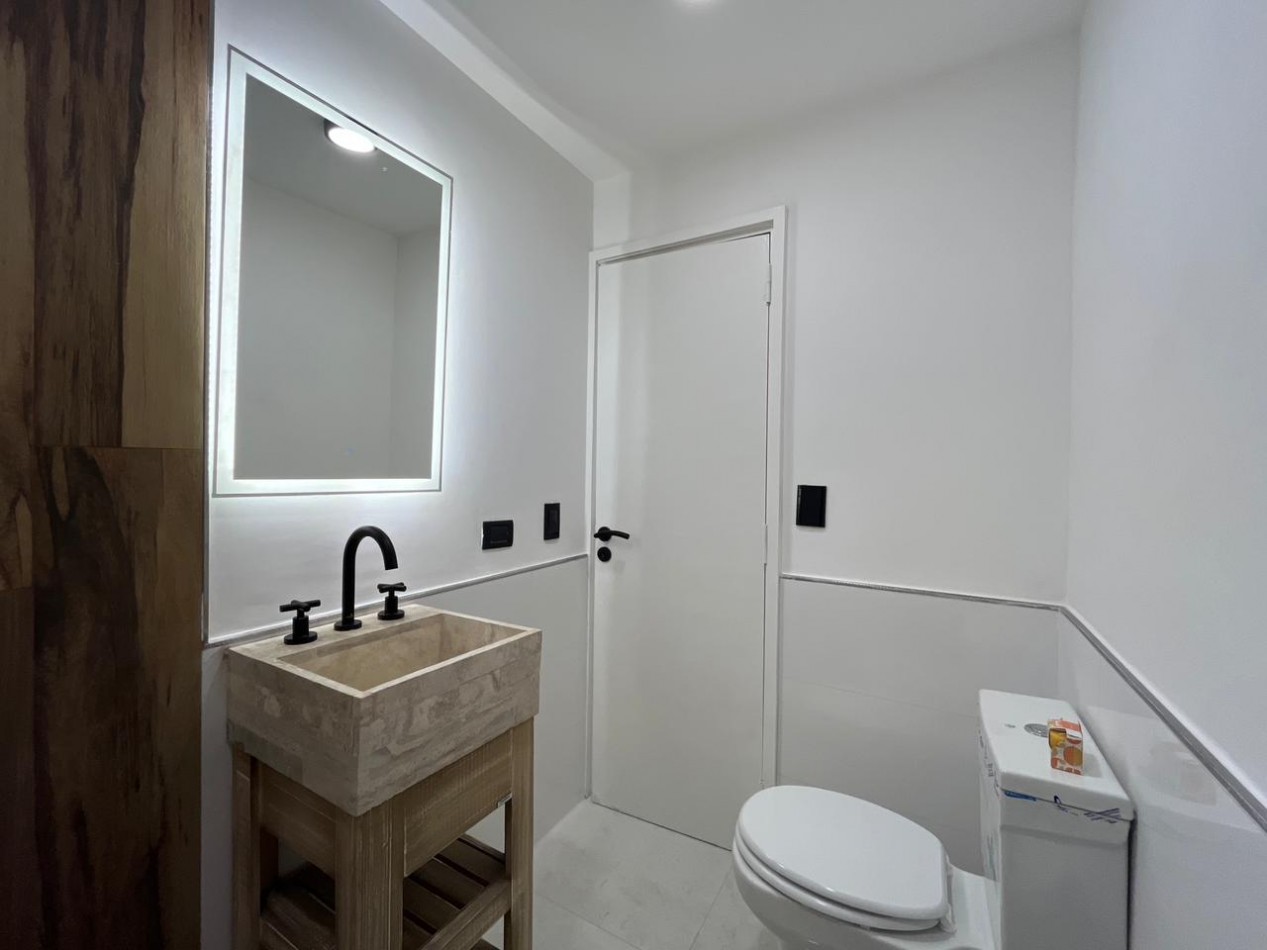 DEPARTAMENTO 3 AMBIENTES EXTERNO CON BALCON CORRIDO Y VISTA A AV. LURO EN EL CENTRO