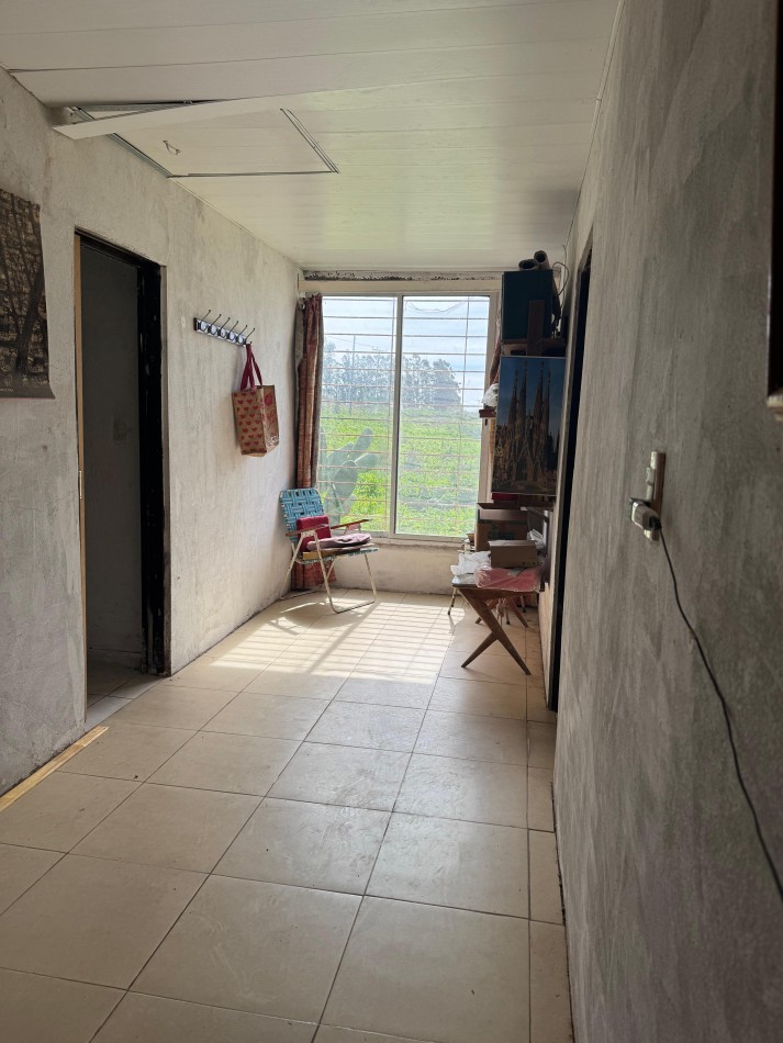 CASA DE 4 AMBIENTES SOBRE AMPLIO TERRENO EN ESTACION CHAPADMALAL VENDE Y PERMUTA