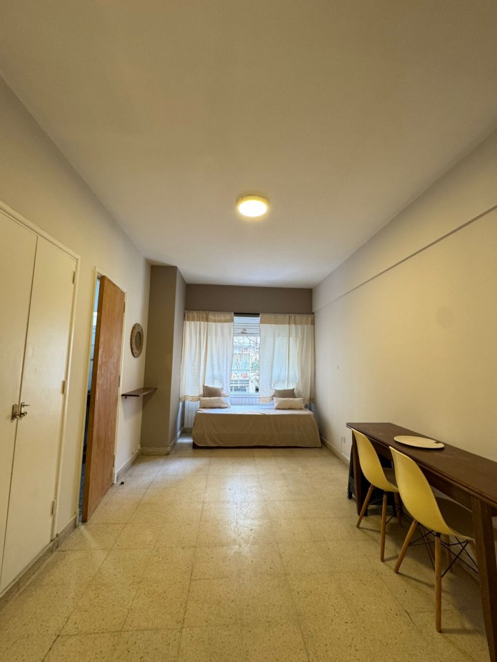 DEPARTAMENTO DE 1 AMBIENTE A LA CALLE EN PLAZA COLON