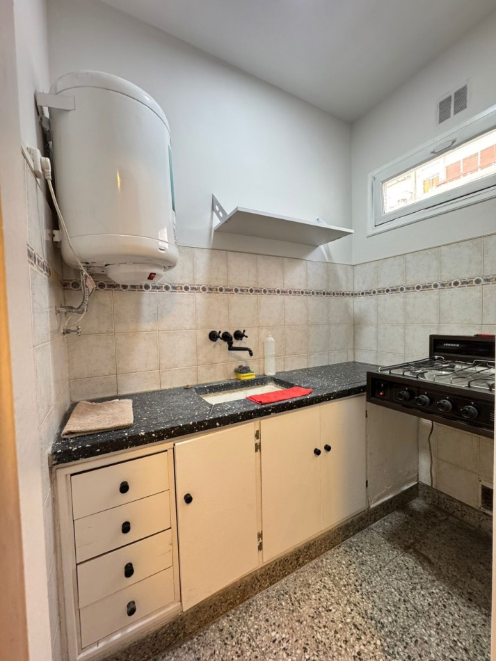 DEPARTAMENTO DE 1 AMBIENTE A LA CALLE EN PLAZA COLON