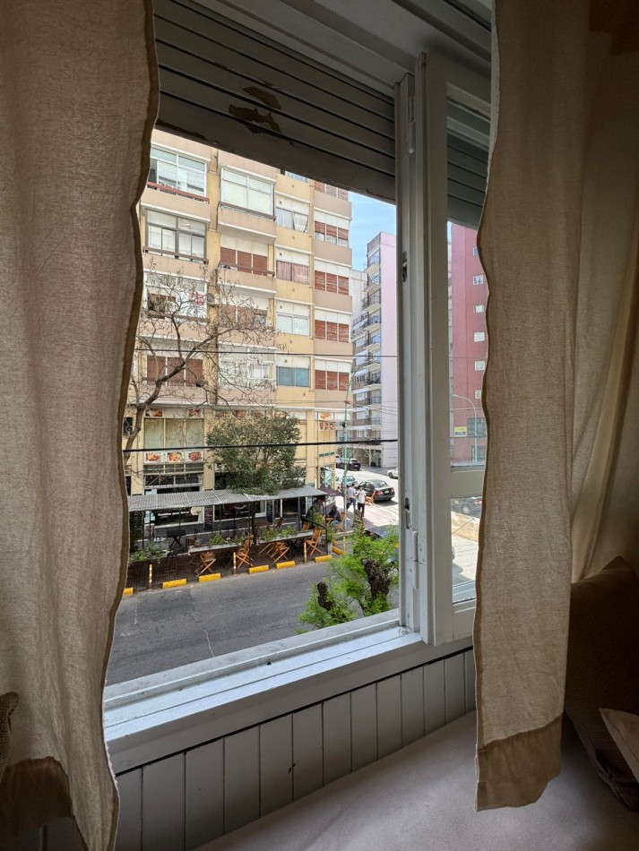 DEPARTAMENTO DE 1 AMBIENTE A LA CALLE EN PLAZA COLON