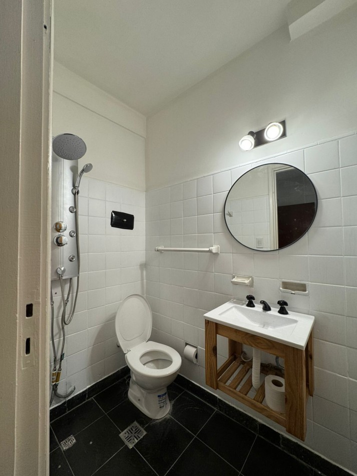 DEPARTAMENTO DE 1 AMBIENTE A LA CALLE EN PLAZA COLON