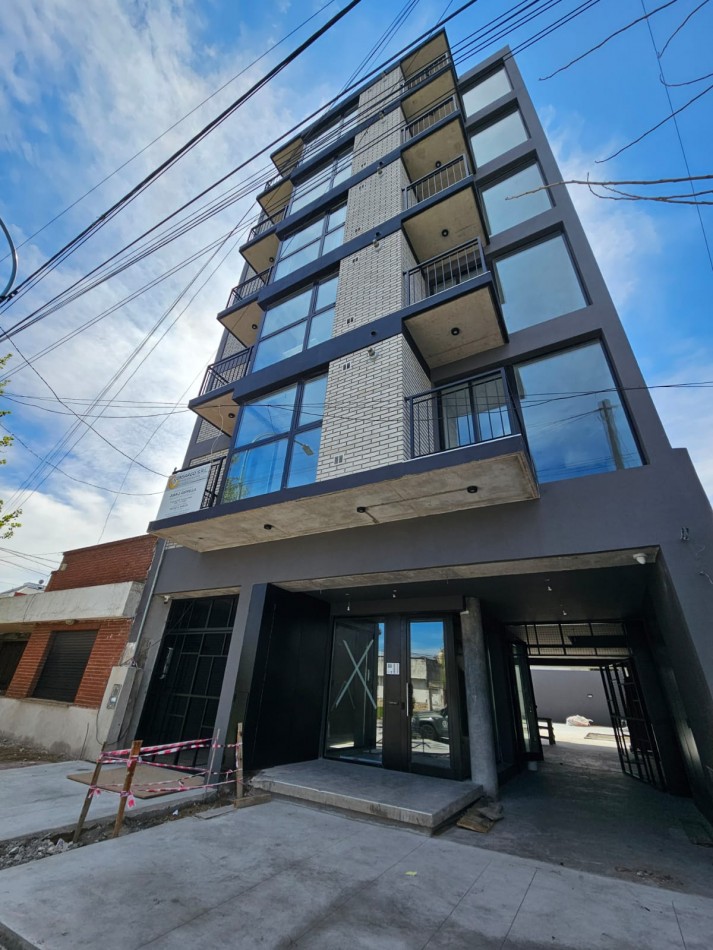 DEPARTAMENTOS DE 2 Y 3 AMB CON COCHERA OPCIONAL Y QUINCHO COMUNITARIO CON PARRILLA EN SAN JOSE