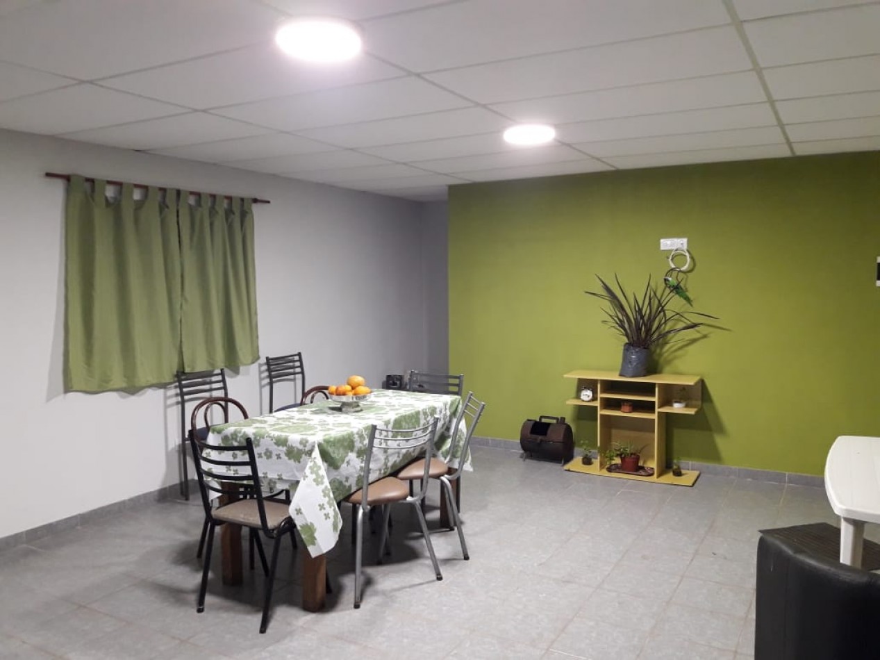 CASA 5 AMB MAS 2 DEPARTAMENTOS TOTALMENTE INDEPENDIENTES EN COLINA ALEGRE, VENDE Y PERMUTA