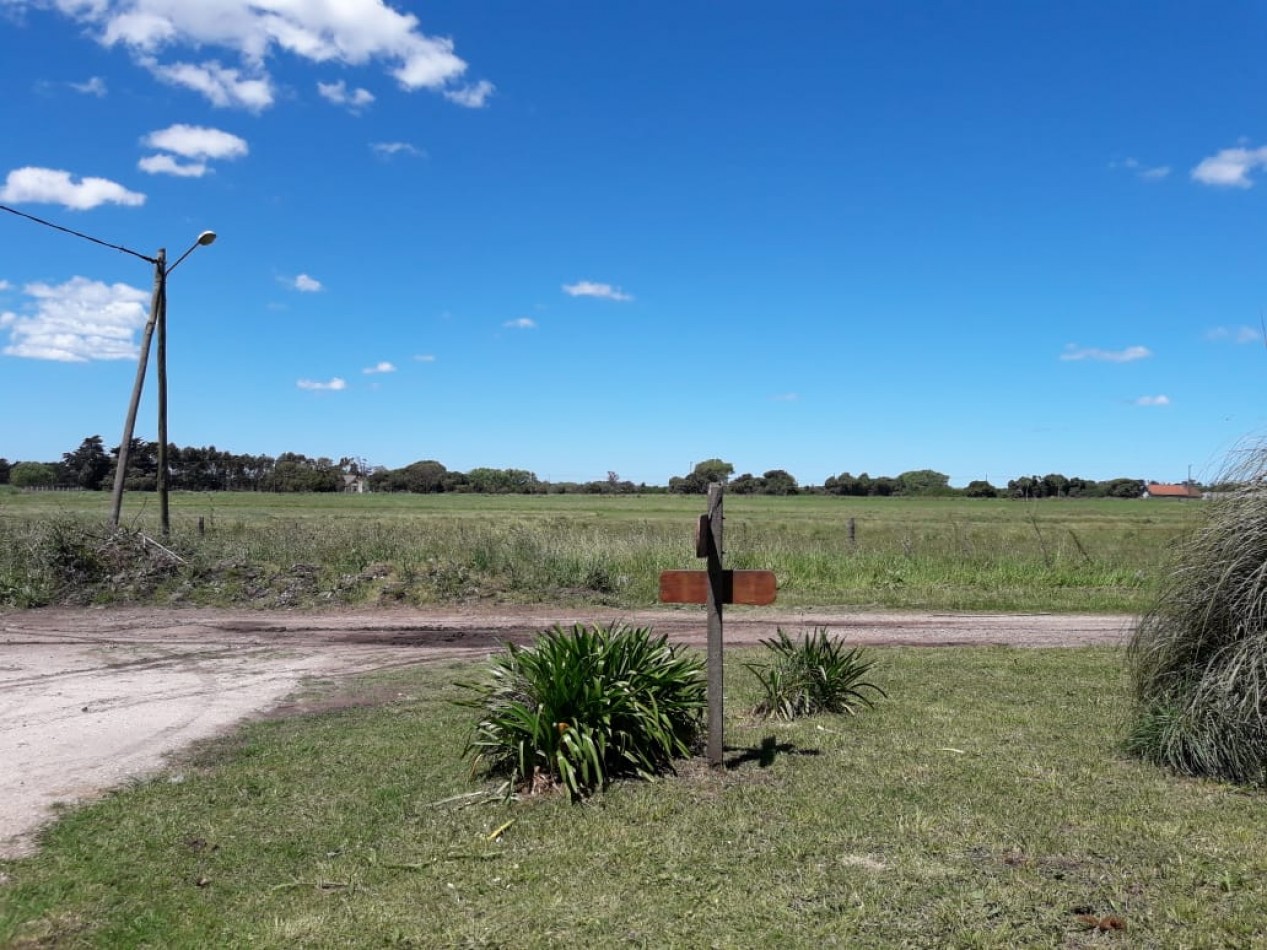 CASA 5 AMB MAS 2 DEPARTAMENTOS TOTALMENTE INDEPENDIENTES EN COLINA ALEGRE, VENDE Y PERMUTA