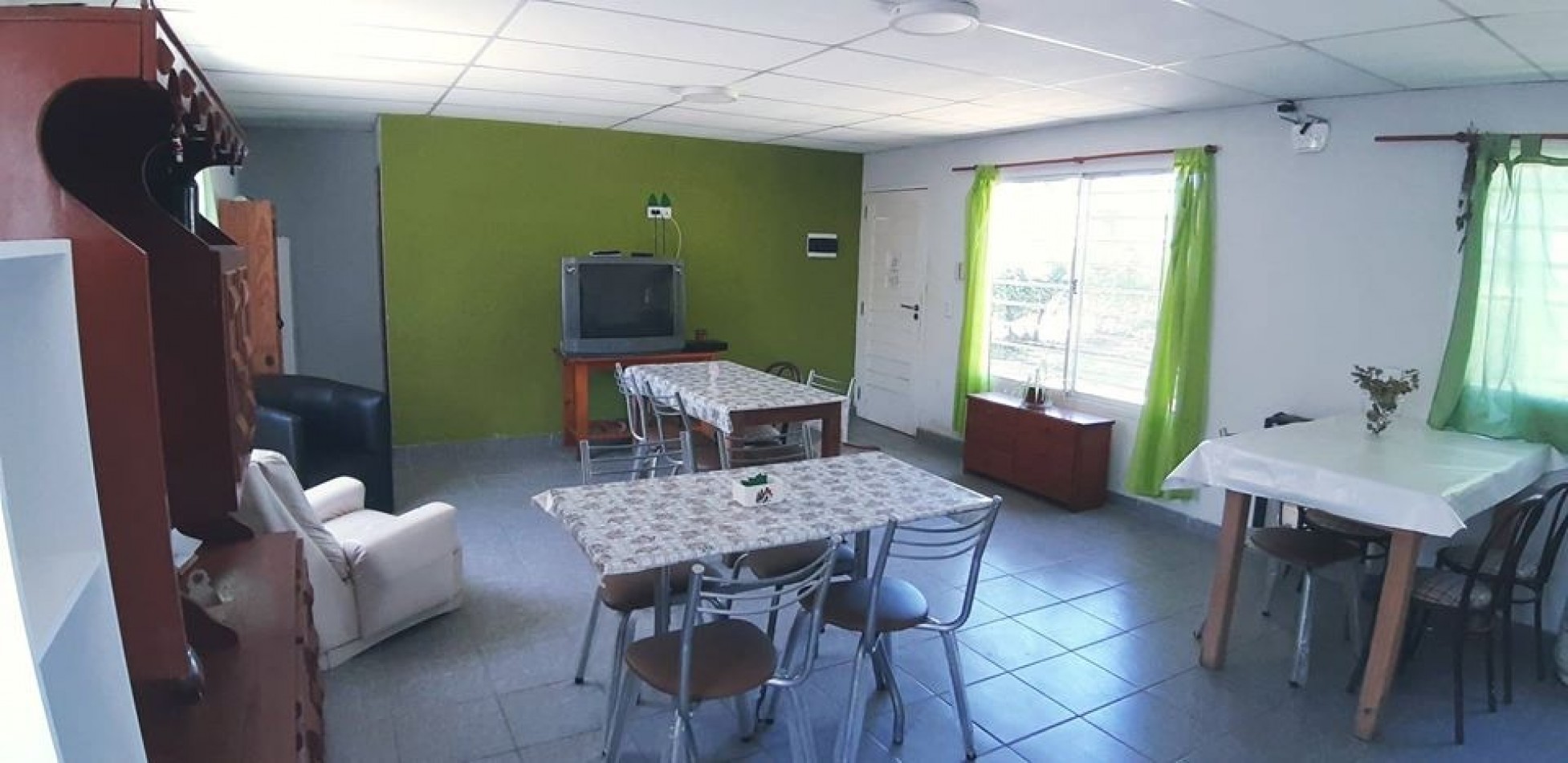 CASA 5 AMB MAS 2 DEPARTAMENTOS TOTALMENTE INDEPENDIENTES EN COLINA ALEGRE, VENDE Y PERMUTA