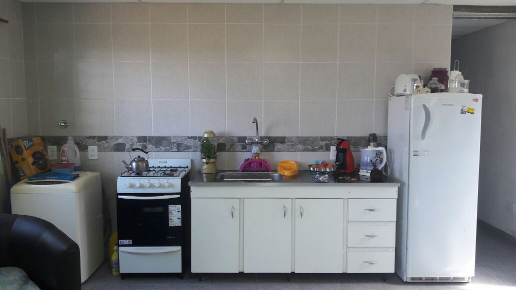 CASA 5 AMB MAS 2 DEPARTAMENTOS TOTALMENTE INDEPENDIENTES EN COLINA ALEGRE, VENDE Y PERMUTA