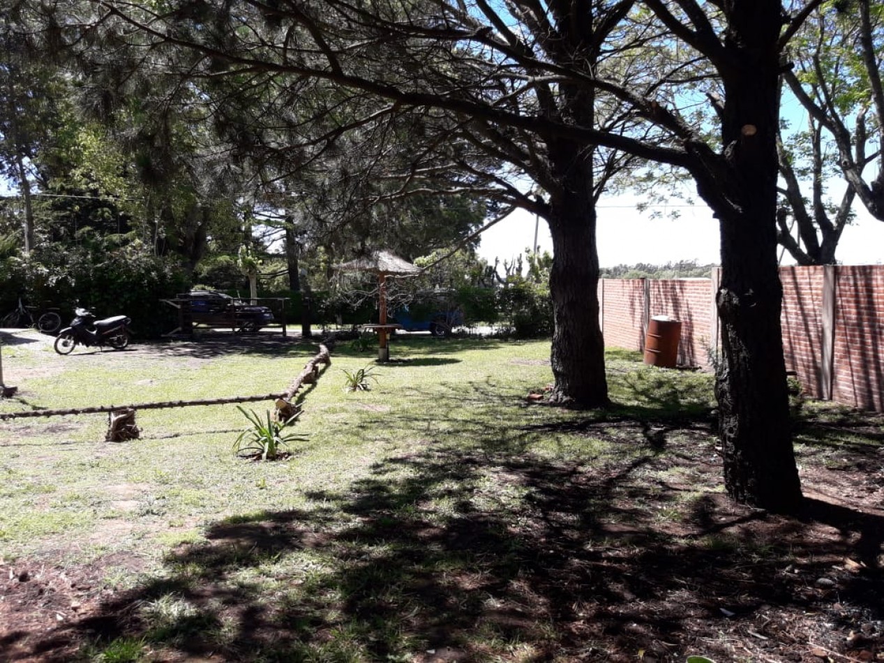 CASA 5 AMB MAS 2 DEPARTAMENTOS TOTALMENTE INDEPENDIENTES EN COLINA ALEGRE, VENDE Y PERMUTA