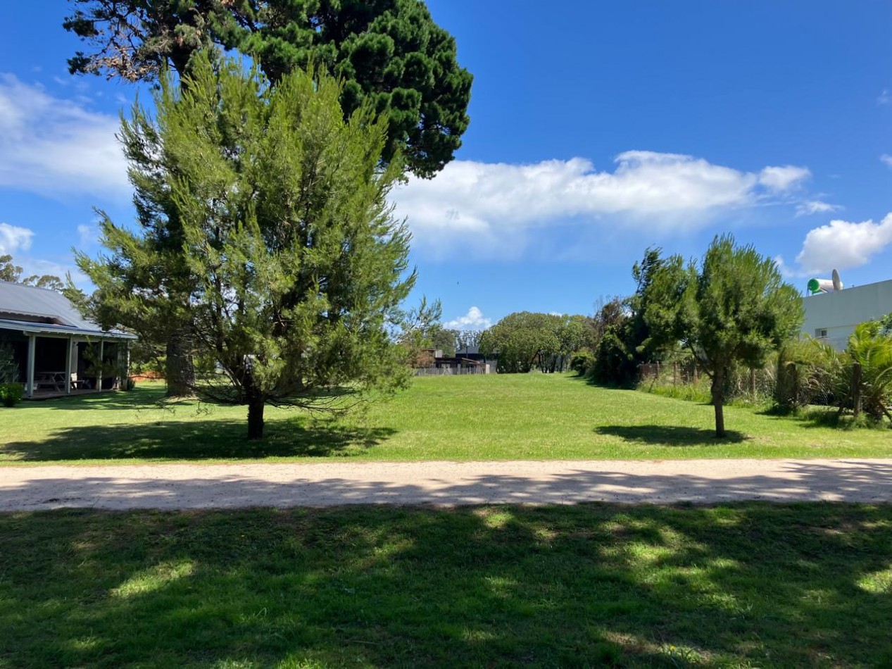 LOTE EN VENTA — BARRIO PRIVADO BARRANCAS DE SAN BENITO VENDE Y PERMUTA