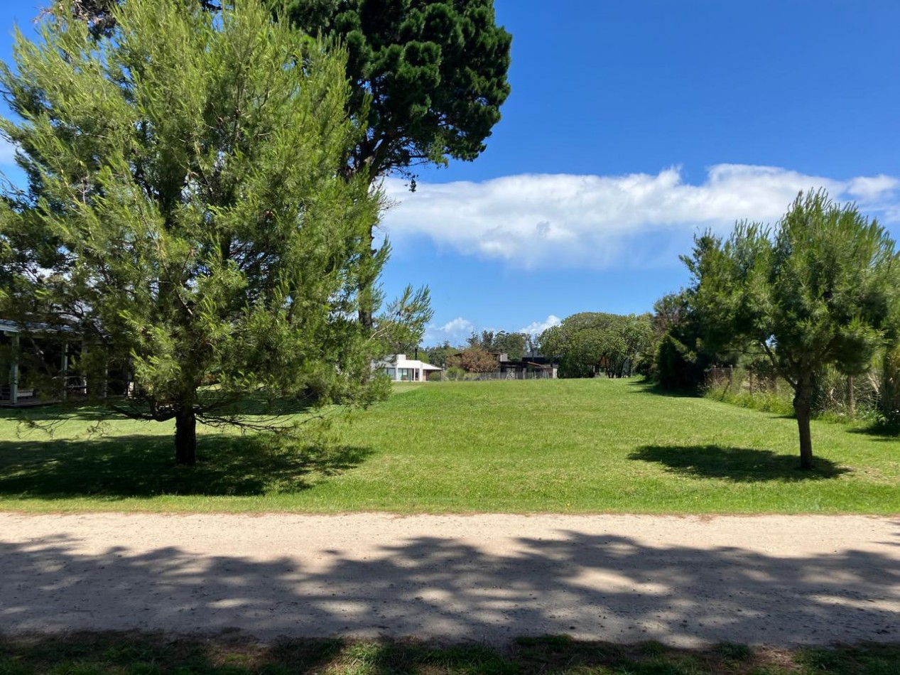 LOTE EN VENTA — BARRIO PRIVADO BARRANCAS DE SAN BENITO VENDE Y PERMUTA