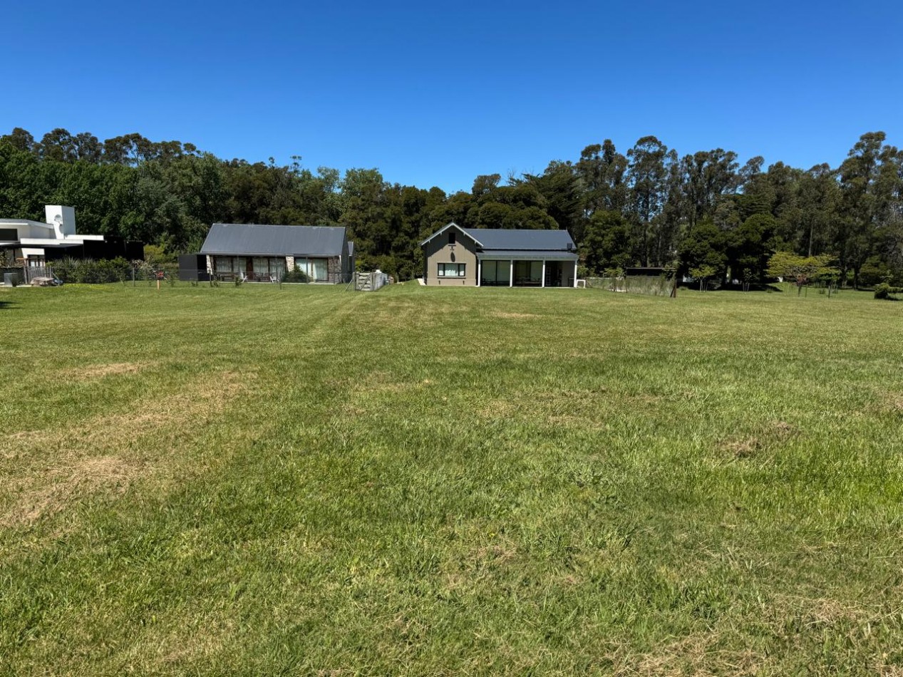 LOTE EN VENTA — BARRIO PRIVADO BARRANCAS DE SAN BENITO VENDE Y PERMUTA