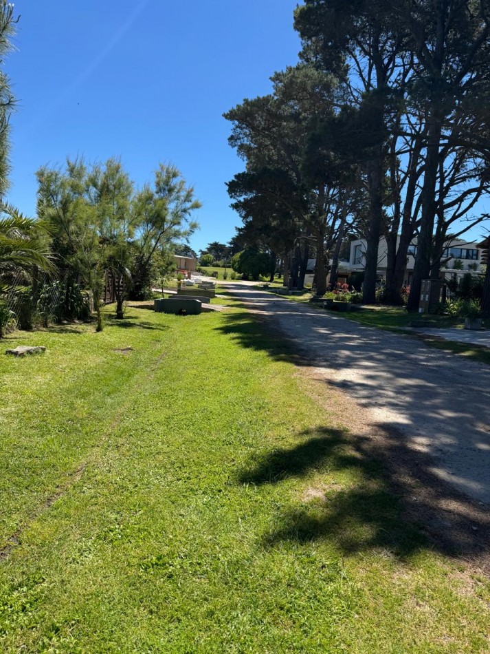 LOTE EN VENTA — BARRIO PRIVADO BARRANCAS DE SAN BENITO VENDE Y PERMUTA