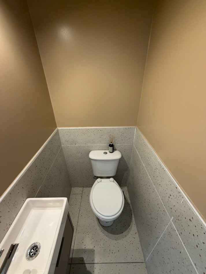 DEPARTAMENTO 4 AMBIENTES CON BALCON A LA CALLE, RECICLADO A NUEVO EN EL CENTRO