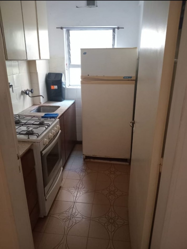 DEPARTAMENTO 1 AMB PARA 4 PERSONAS SE ALQUILA POR DIA O TEMPORADA EN EL CENTRO