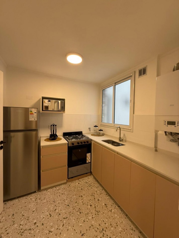 DEPARTAMENTO DE 3 AMB A LA CALLE CON BALCON TERRAZA Y COCHERA OPCIONAL EN PLAZA COLON