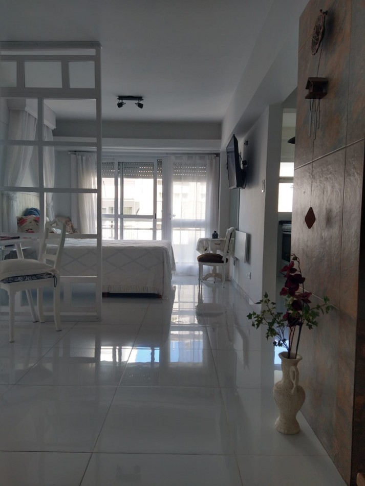 DEPARTAMENTO CON VISTA AL MAR PARA 2 O 3 PERSONAS SE ALQUILA POR DIA O TEMPORADA 