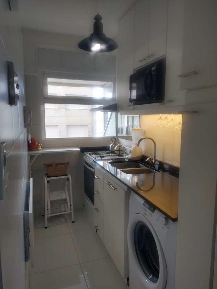 DEPARTAMENTO CON VISTA AL MAR PARA 2 O 3 PERSONAS SE ALQUILA POR DIA O TEMPORADA 