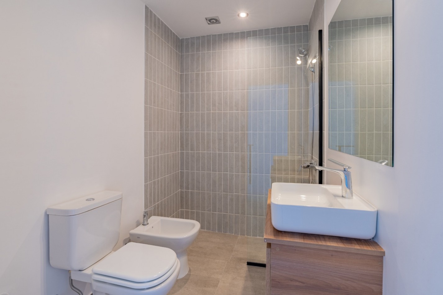 PH 3 AMB EN DUPLEX CON AMPLIA TERRAZA Y PARRILLA A ESTRENAR EN SAN JOSE