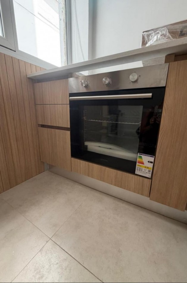 DEPARTAMENTO 3 AMBIENTES AL LATERAL EN PLAZA MITRE