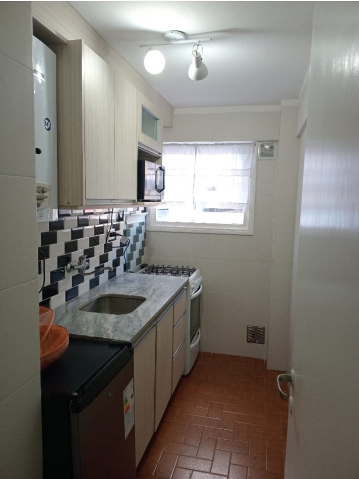 DEPARTAMENTO 1 AMBIENTE PARA 3 PERSONAS EN LA PERLA SE ALQUILA POR DIA O TEMPORADA