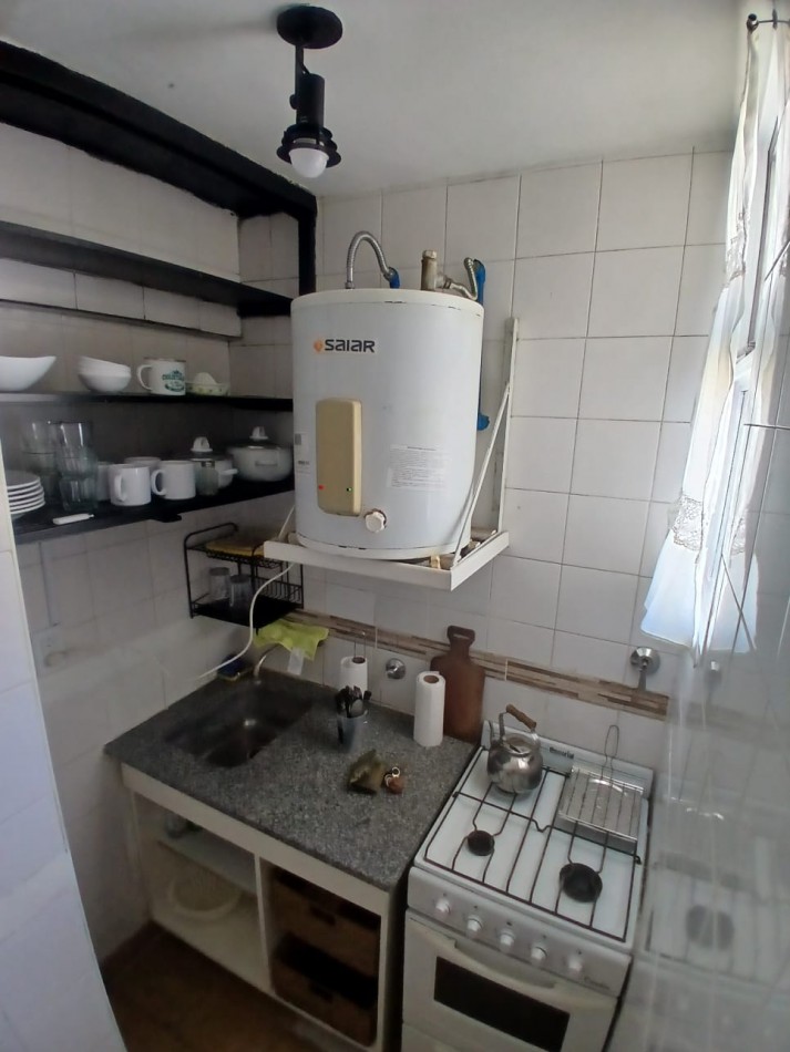 DEPARTAMENTO 1 AMBIENTE AL CONTRAFRENTE CON VISTA ABIERTA EN PLAZA MITRE. APTO CREDITO