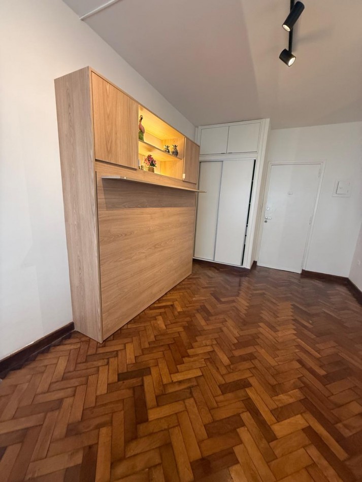 DEPARTAMENTO 1 AMB A LA CALLE TODO RECICLADO EN EL CENTRO