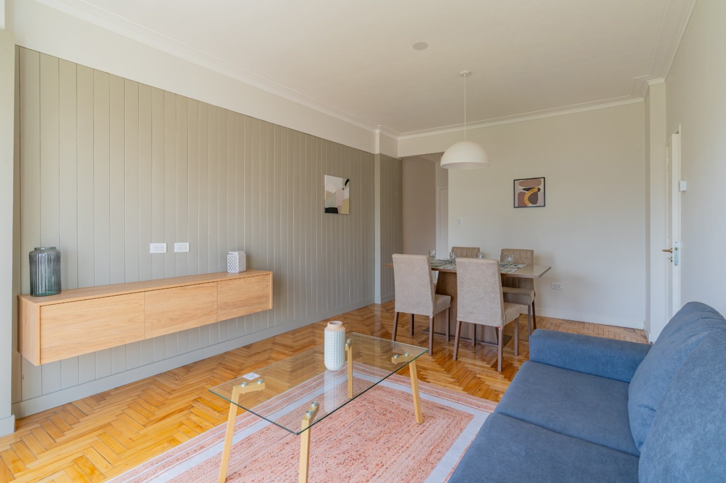 DEPARTAMENTO 3 AMB A LA CALLE CON BALCON FRANCES Y VISTA A PLAZA COLON