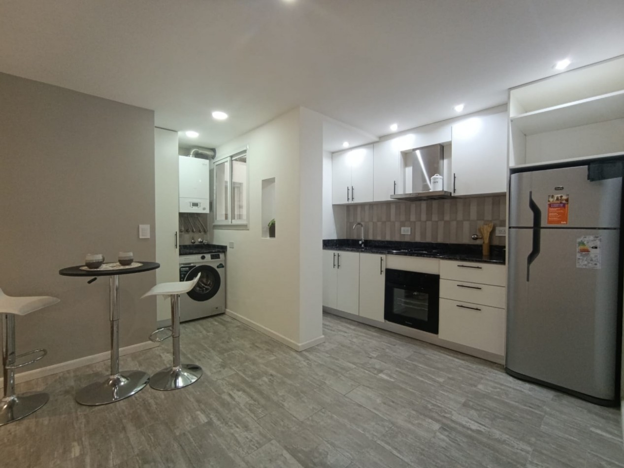 DEPARTAMENTO 3 AMBIENTES CON VENTANAL A LA CALLE