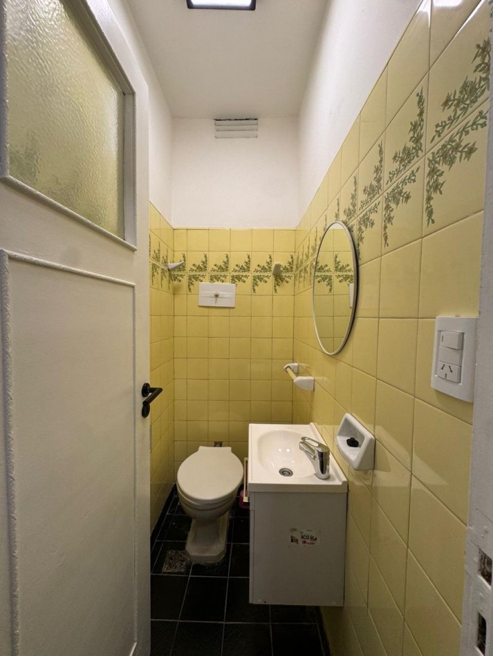 DEPARTAMENTO DE 3 AMB CON DEPENDENCIA DE SERVICIO AL CONTRAFRENTE EN PLAZA COLON. APTO CREDITO