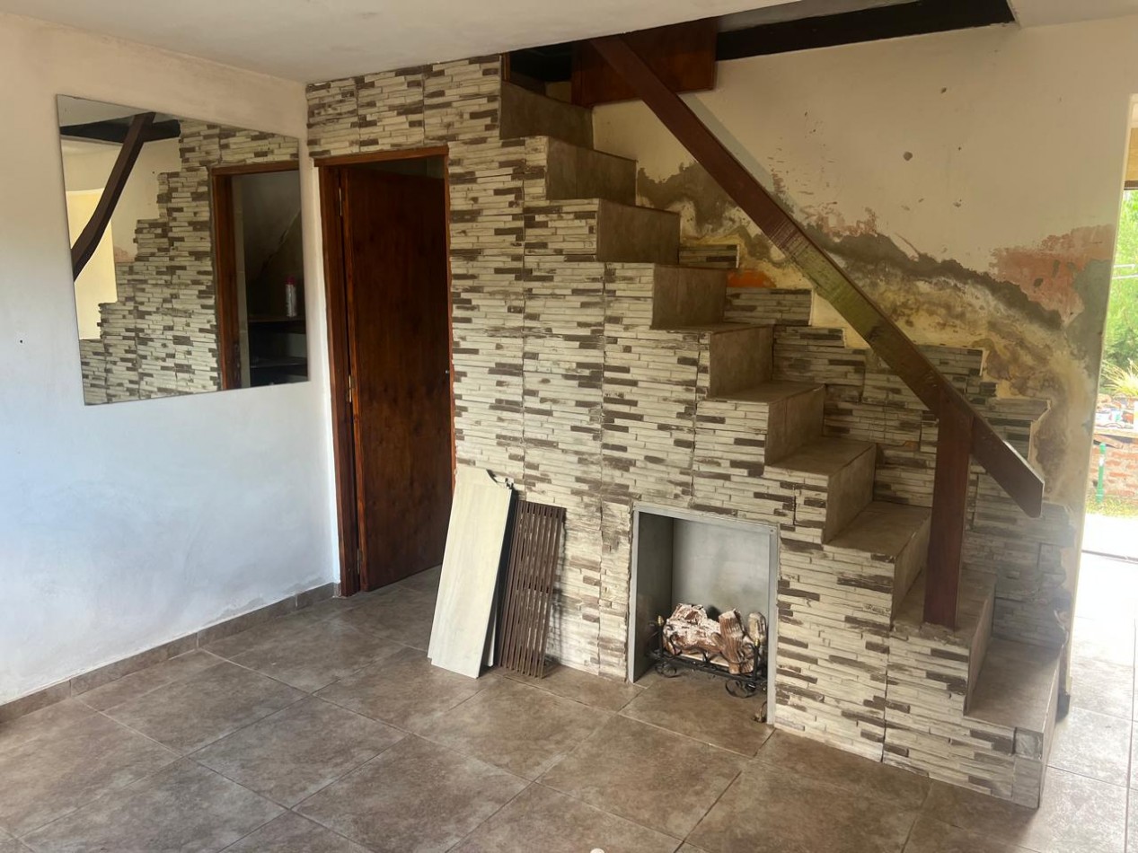 CASA ALPINA DE 3 AMBIENTES CON PATIO EN SANTA ELENA