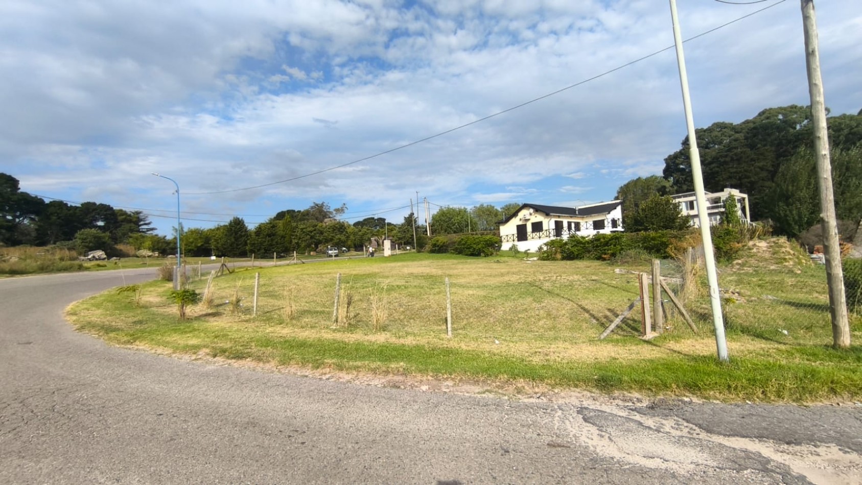 LOTE EN SIERRA DE LOS PADRES VENDE Y PERMUTA