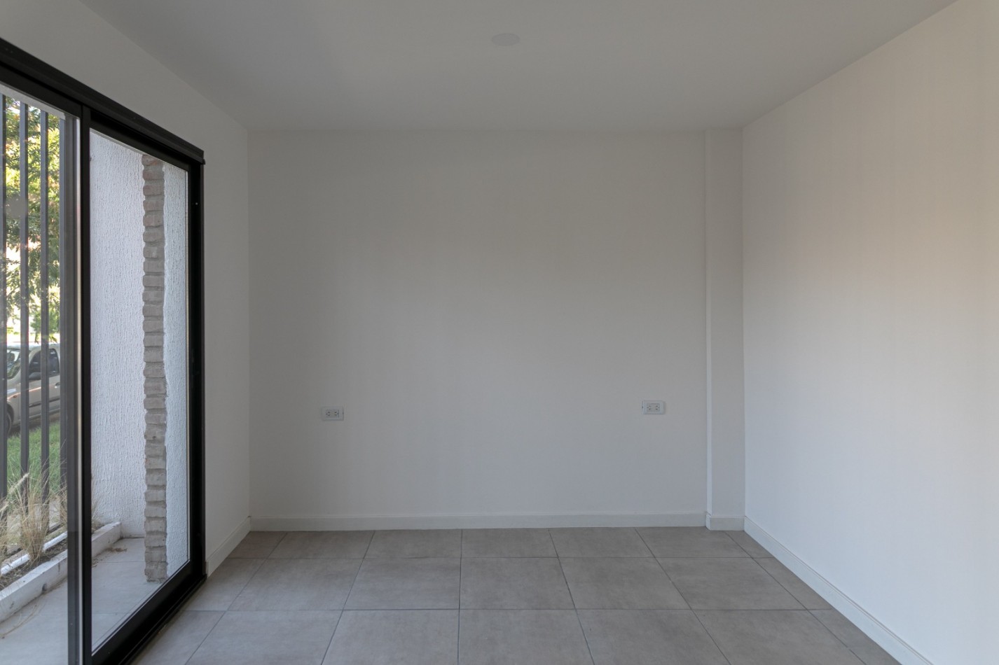 PH 2 AMBIENTES PLANTA BAJA CON JARDIN Y PARRILLA A EESTRENAR EN SAN JOSE