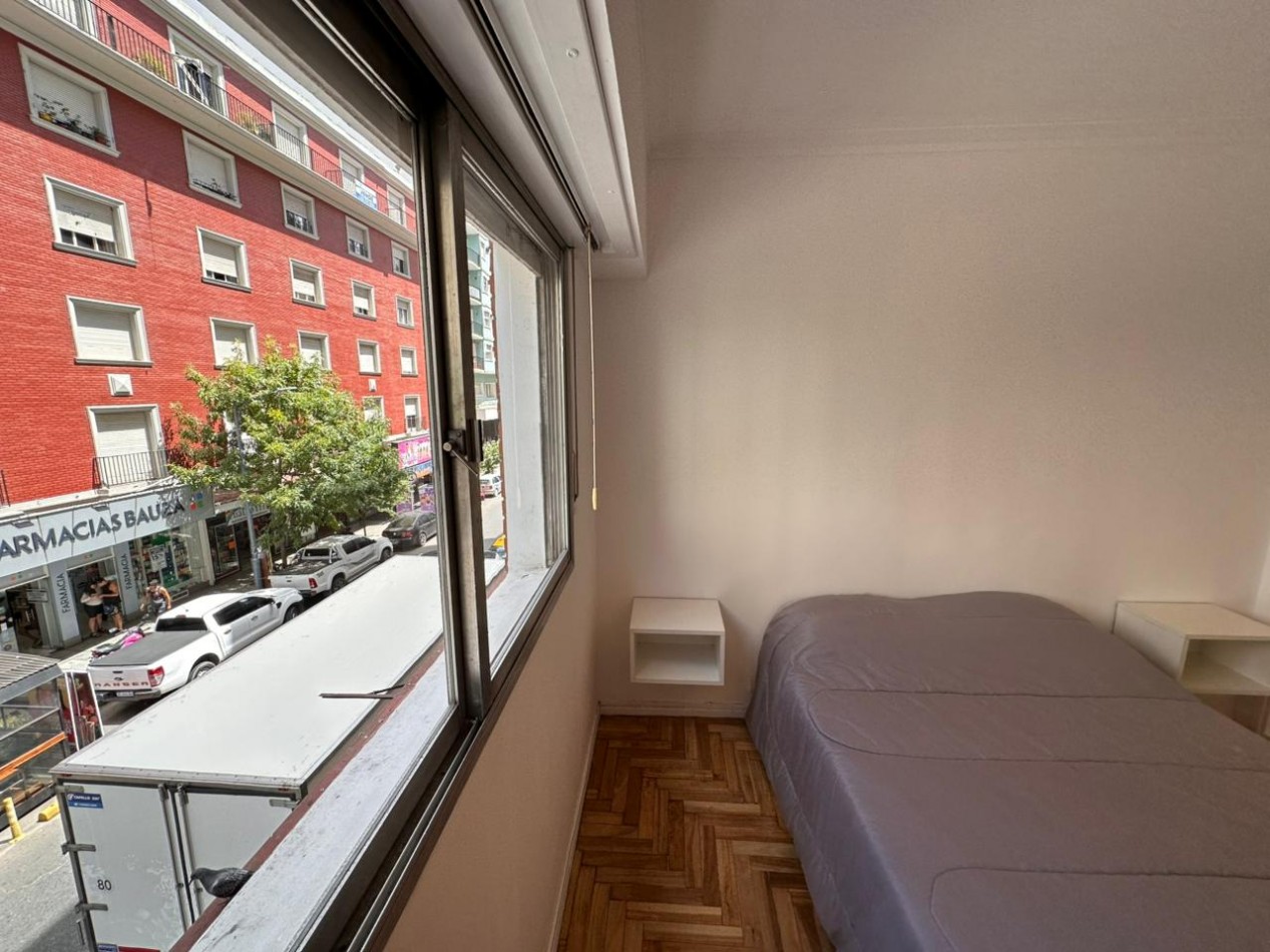 DEPARTAMENTO 3 AMBIENTES EXTERNO CON BALCON A LA CALLE EN EL CENTRO