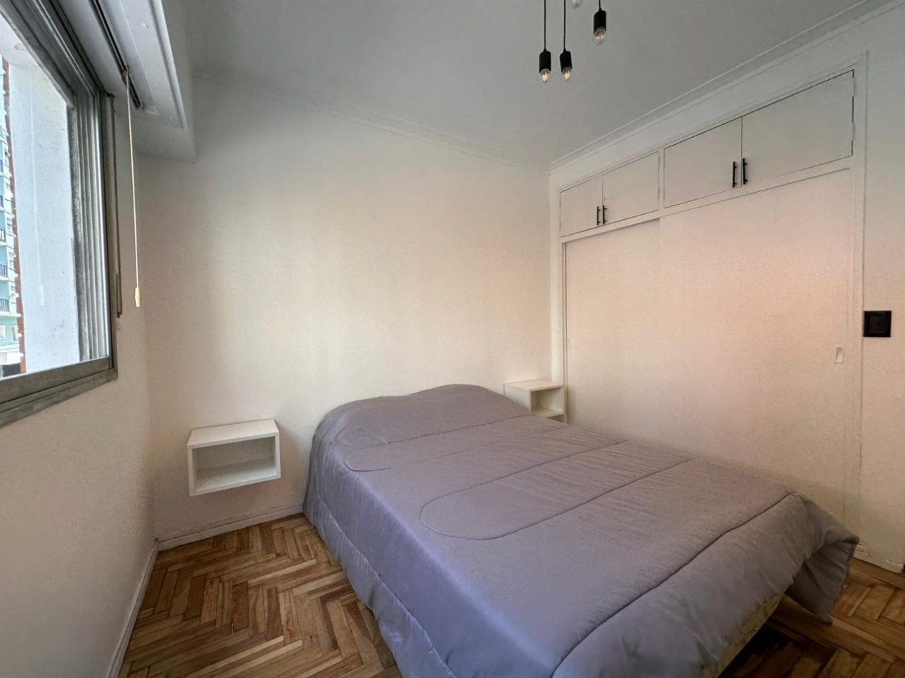 DEPARTAMENTO 3 AMBIENTES EXTERNO CON BALCON A LA CALLE EN EL CENTRO