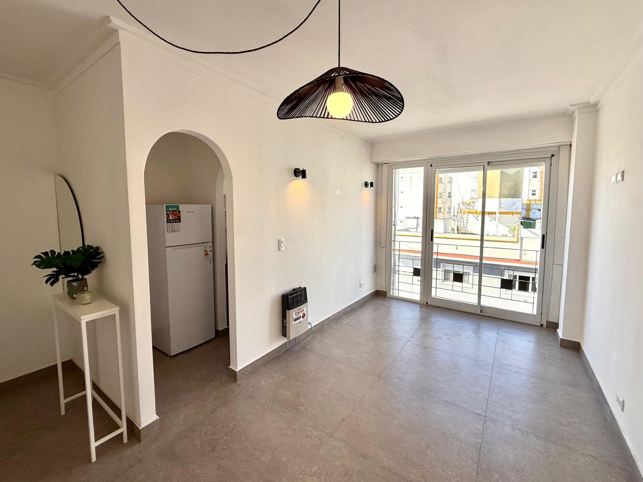 DEPARTAMENTO 2 AMBIENTES CON BALCON FRANCES EN ALDREY VENDE Y PERMUTA