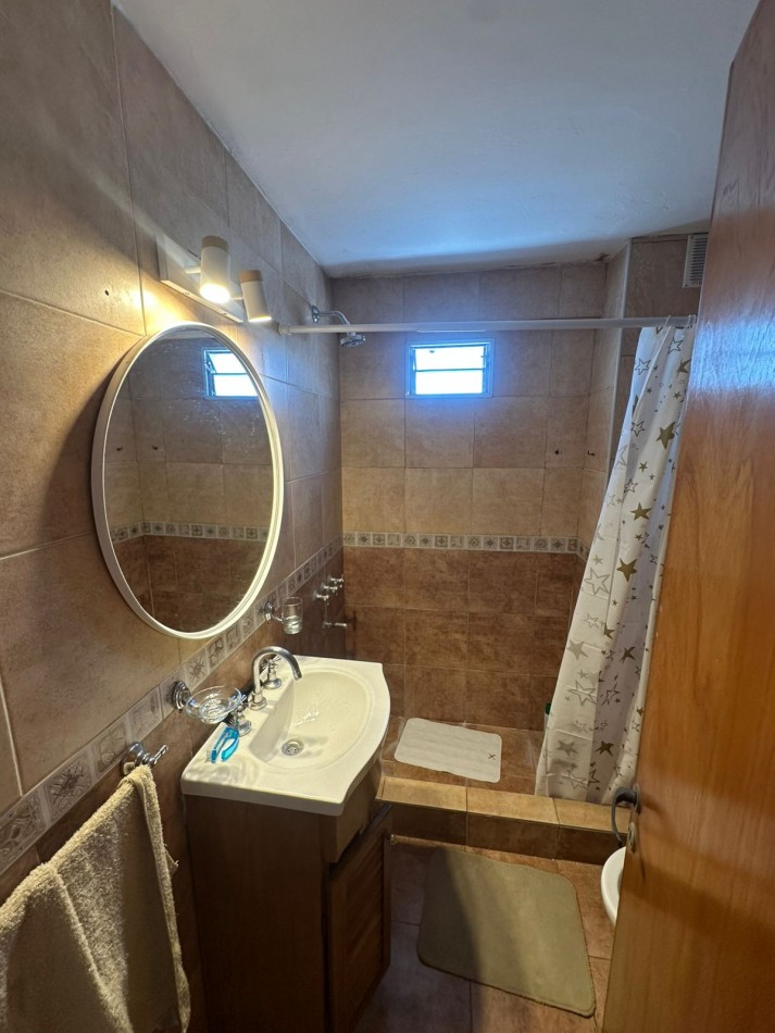 DEPARTAMENTO 2 AMBIENTES AL FRENTE CON DOS BALCONES EN CONSTITUCION VENDE Y PERMUTA