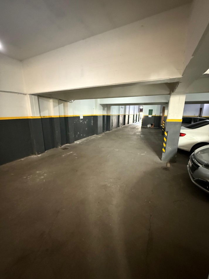 ESPACIO DE COCHERA SOBRE CALLE ALVARADO Y SARMIENTO EN ALDREY