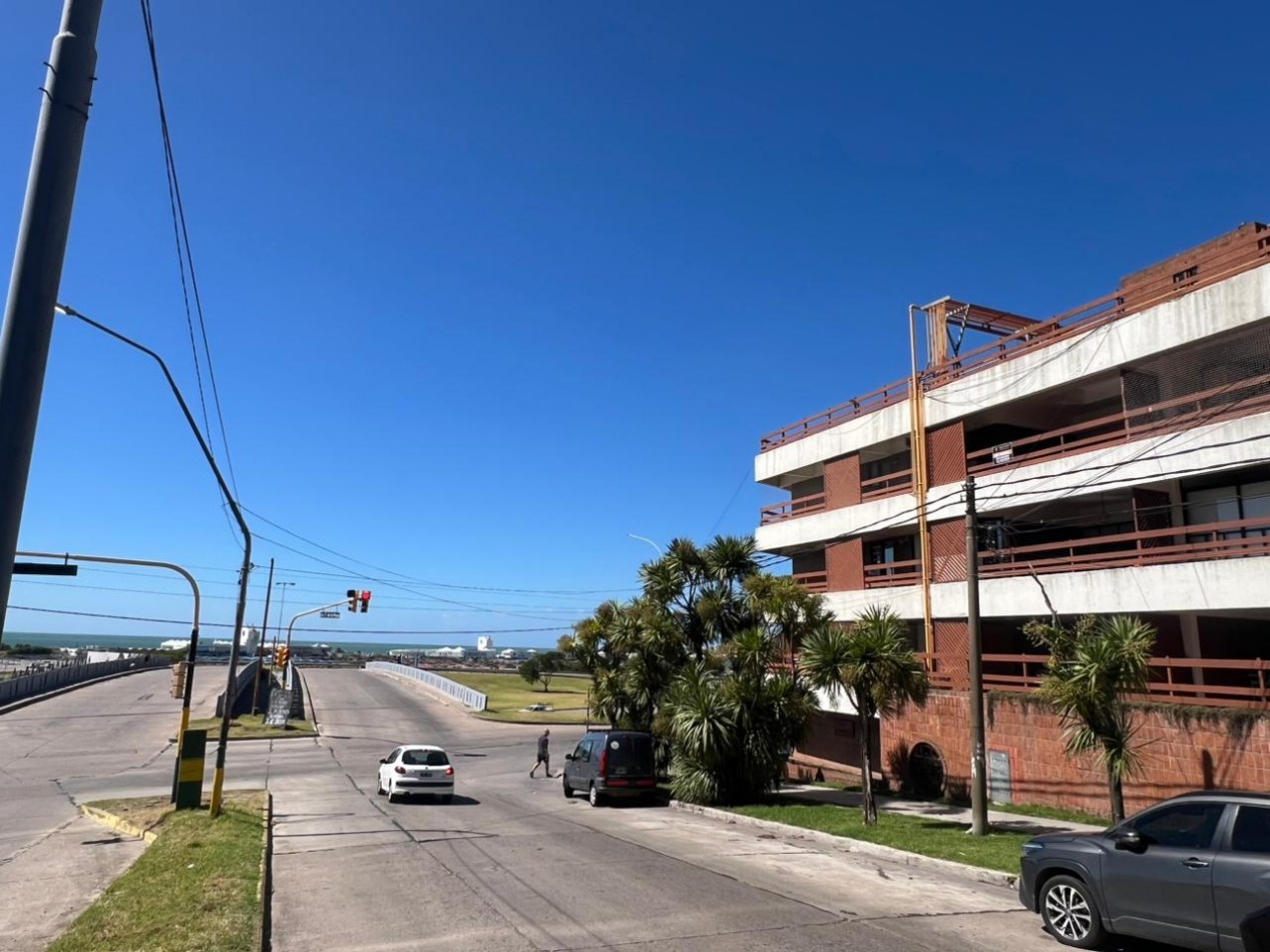 DEPARTAMENTO 2 AMB CON BALCON TERRAZA, VISTA AL MAR, COCHERA Y BAULERA EN PUNTA MOGOTES. APTO CREDITO