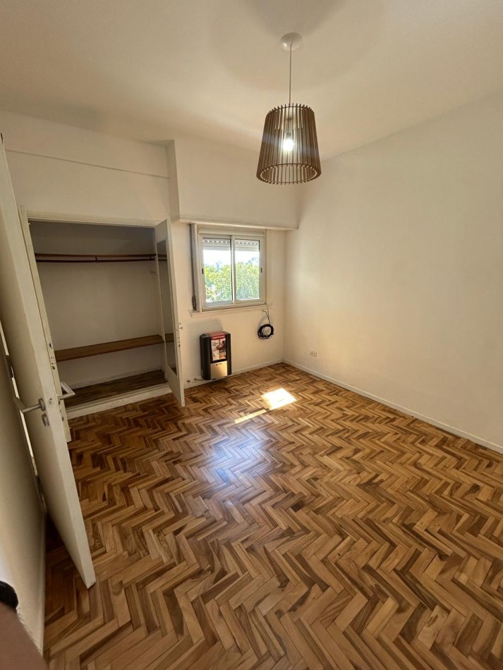 DEPARTAMENTO 3 AMBIENTES AL LATERAL EN CHAUVIN